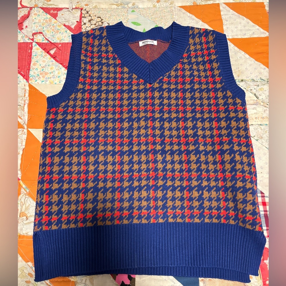 blue red brown houndstooth sweater vest / size medium